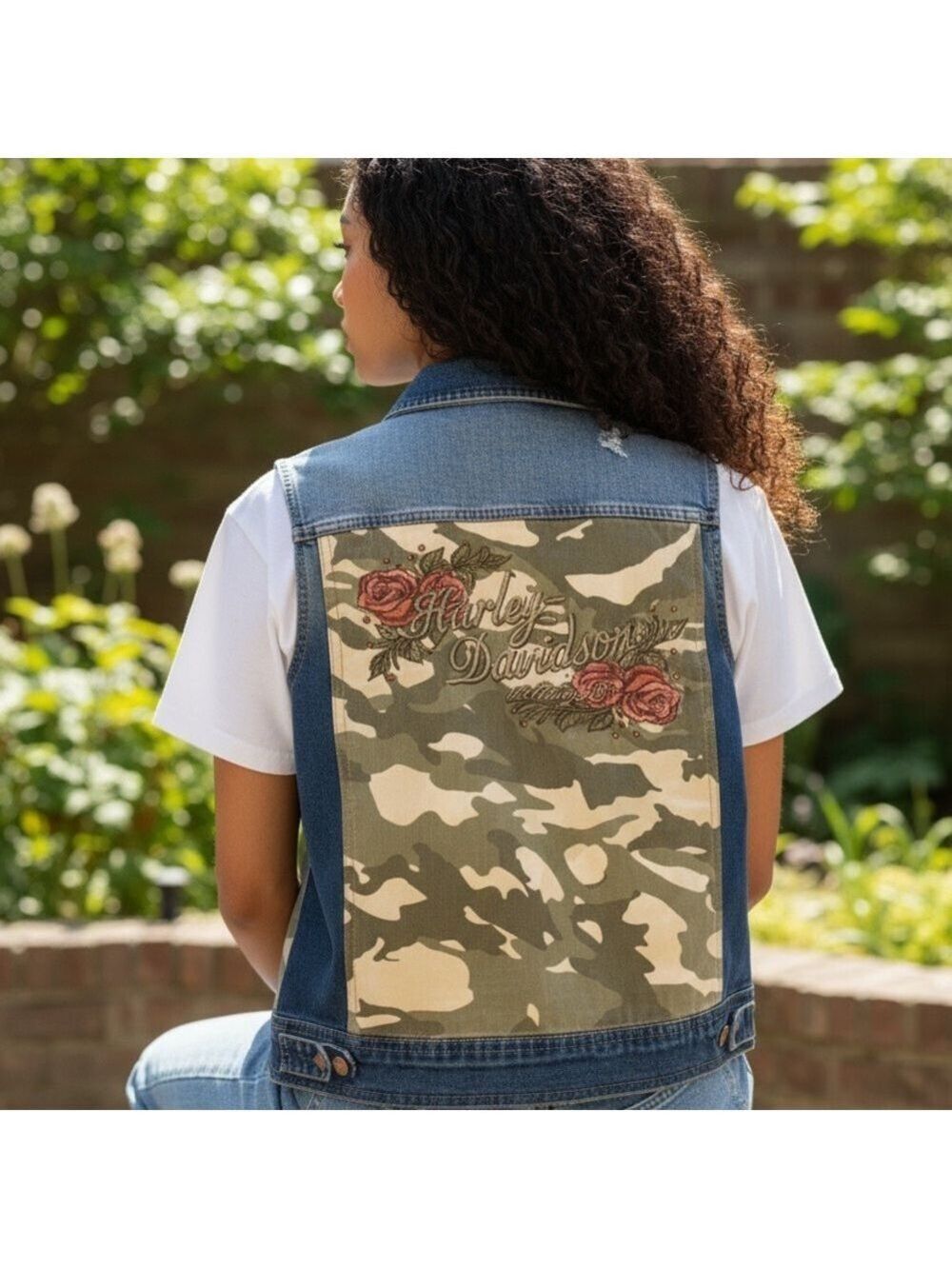 Harley Davidson Vintage Stud Denim Vest Size M Blue Camo NWT